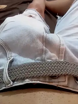 Magrinholl online show from 11-26-25, 01:56