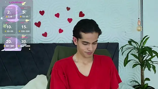 Maximoherrera 16 online show from 04-25-26, 12:19