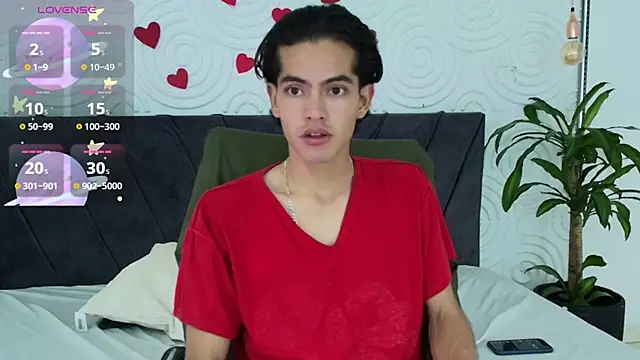 Maximoherrera 16 online show from 05-15-26, 12:23