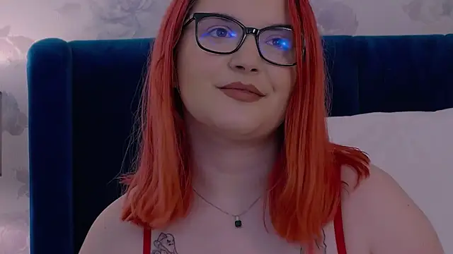 Snapshot of KailyKay chatting on 12-15-25, 07:18 KailyKay online show from 12-15-25, 07:18