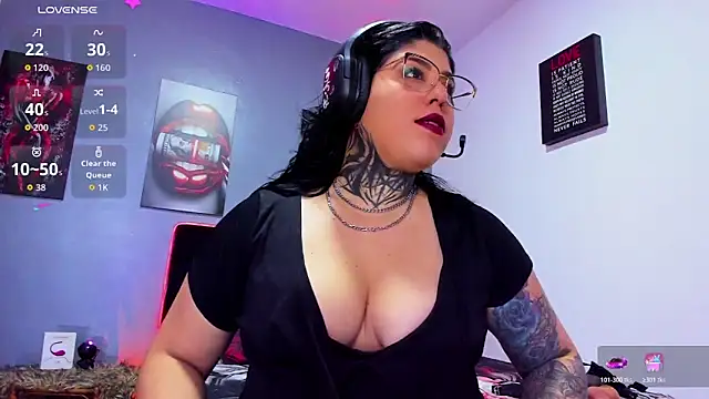 Snapshot of Veronika_metal chatting on 04-06-26, 05:58 Veronika metal online show from 04-06-26, 05:58