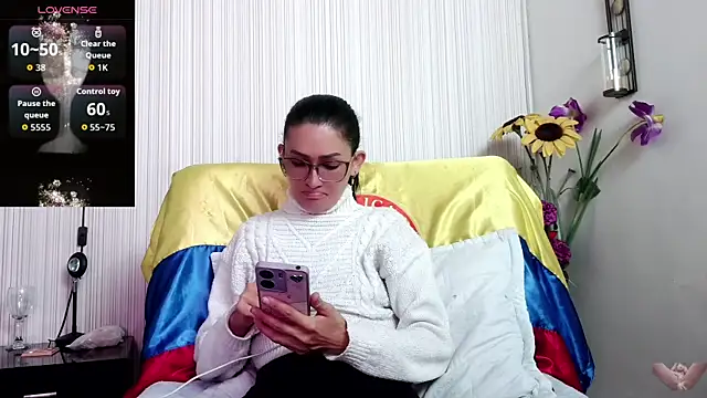 Snapshot of anastaciafire25 chatting on 11-18-25, 12:42 anastaciafire25 online show from 11-18-25, 12:42