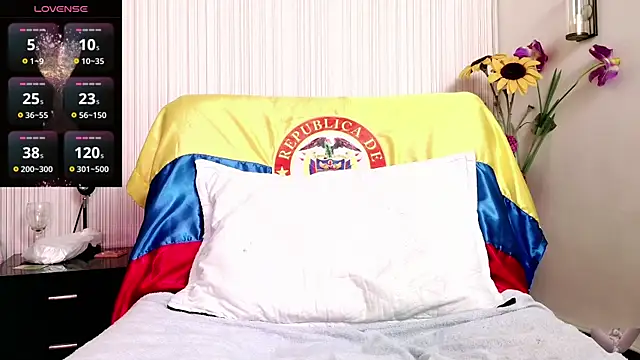 Snapshot of anastaciafire25 chatting on 11-26-25, 06:20 anastaciafire25 online show from 11-26-25, 06:20