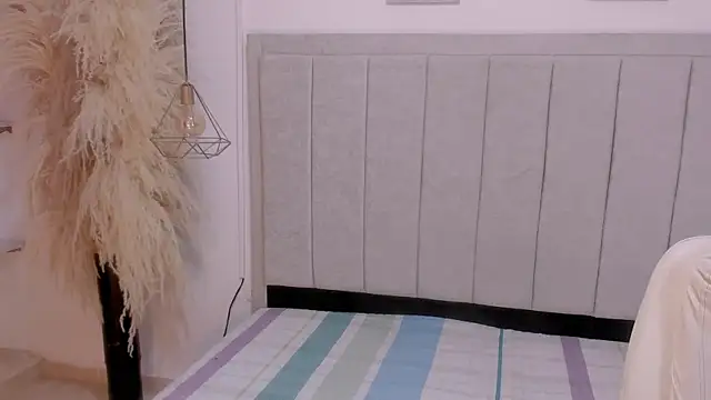 gime lara online show from 12-18-25, 06:36