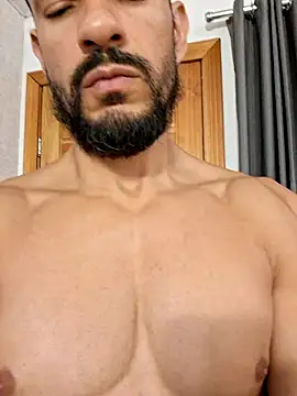 juniortche1313 online show from 03-26-26, 02:39