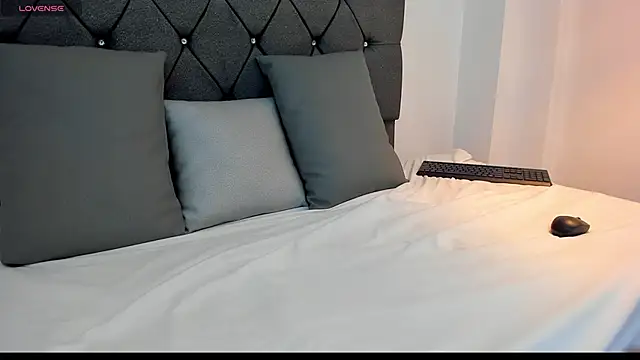 noah johes online show from 02-26-25, 04:47