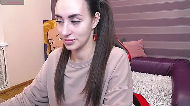 Snapshot of JenniferStone chatting on 11-25-25, 08:47 JenniferStone online show from 11-25-25, 08:47