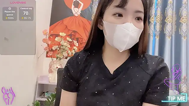 Snapshot of shishi_101 chatting on 11-03-25, 02:13 shishi 101 online show from 11-03-25, 02:13