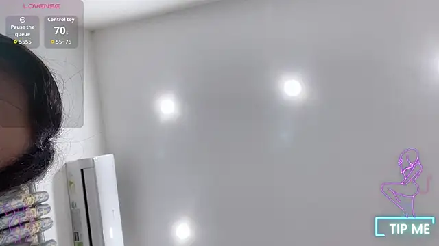 Snapshot of shishi_101 chatting on 11-04-25, 01:16 shishi 101 online show from 11-04-25, 01:16