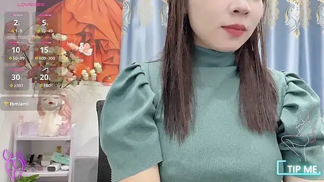 Snapshot of shishi_101 chatting on 12-05-25, 01:47 shishi 101 online show from 12-05-25, 01:47