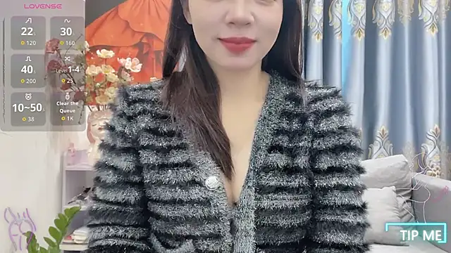 Snapshot of shishi_101 chatting on 12-14-25, 01:55 shishi 101 online show from 12-14-25, 01:55