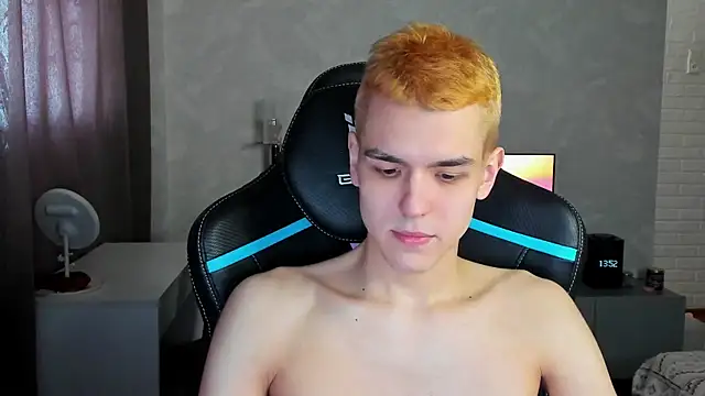 TravisRevas online show from 03-08-25, 10:54