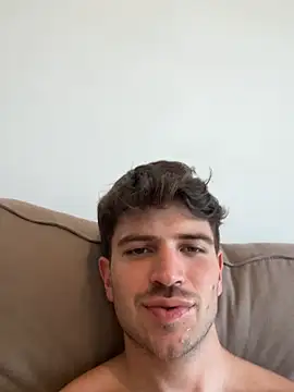 Snapshot of shuki0101 chatting on 02-21-26, 04:52 shuki0101 online show from 02-21-26, 04:52