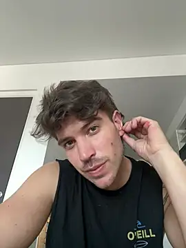 Snapshot of shuki0101 chatting on 02-24-26, 08:07 shuki0101 online show from 02-24-26, 08:07