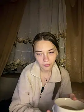 MrrKate online show from 04-22-26, 01:08