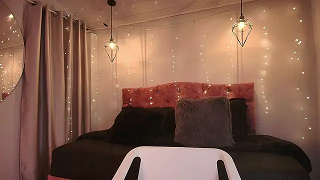 miaoconell online show from 11-12-25, 08:41