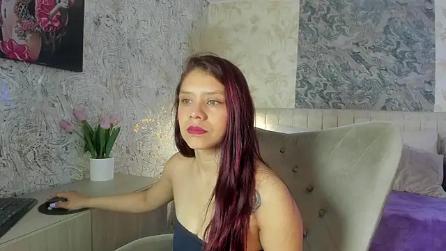 Arianaa collins online show from 11-05-25, 11:43