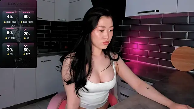 ShaiyaMinn3 online show from 04-26-26, 09:01