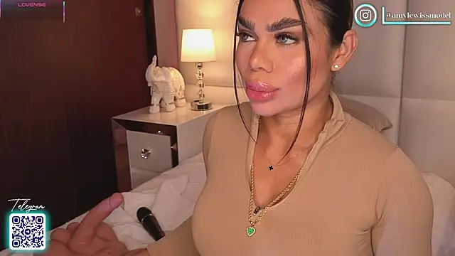 Snapshot of Amylewisq chatting on 09-13-25, 10:53 Amylewisq online show from 09-13-25, 10:53