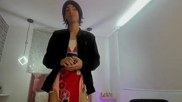 loverisu-coral online show from 02-25-26, 08:18