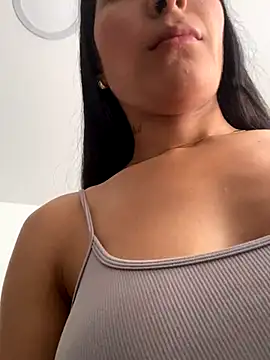 AshleyG 222 online show from 10-30-25, 04:19