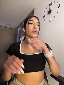 AshleyG 222 online show from 12-13-25, 09:20