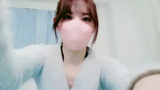 Snapshot of NANA_7 chatting on 02-15-26, 10:03 NANA 7 online show from 02-15-26, 10:03