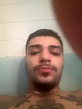 Snapshot of papiVilla23 chatting on 09-09-25, 12:59 papiVilla23 online show from 09-09-25, 12:59