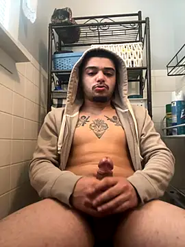 Snapshot of papiVilla23 chatting on 10-28-25, 05:15 papiVilla23 online show from 10-28-25, 05:15