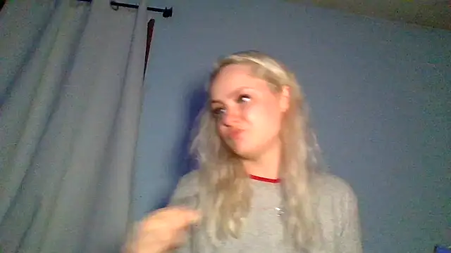 sluttypumpkin online show from 07-10-26, 06:39