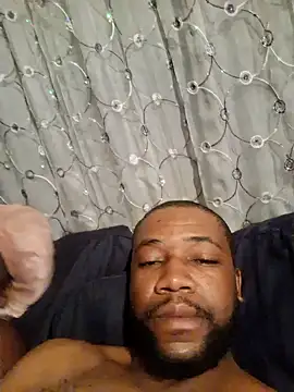 Snapshot of coolsexy29 chatting on 10-14-25, 06:52 coolsexy29 online show from 10-14-25, 06:52