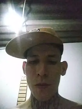 Snapshot of averno777 chatting on 08-01-26, 04:23 averno777 online show from 08-01-26, 04:23
