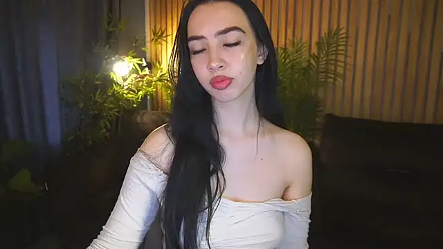 Snapshot of WildKittenX_ chatting on 10-22-25, 05:52 WildKittenX online show from 10-22-25, 05:52