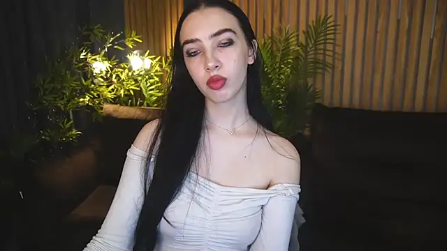 Snapshot of WildKittenX_ chatting on 10-31-25, 06:47 WildKittenX online show from 10-31-25, 06:47