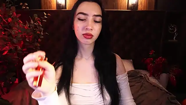 Snapshot of WildKittenX_ chatting on 11-06-25, 06:47 WildKittenX online show from 11-06-25, 06:47