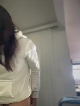 Mila LS online show from 12-15-25, 01:04