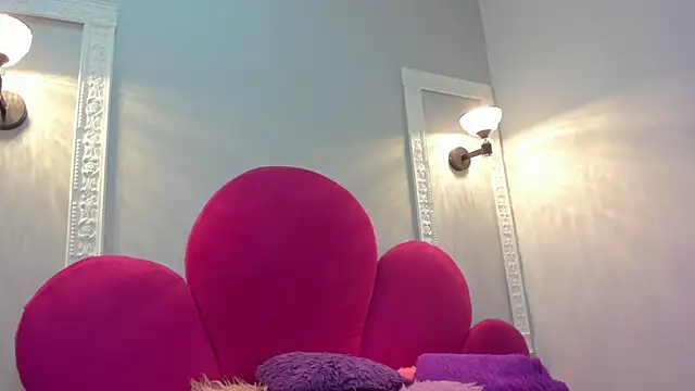 Bonniie 22 online show from 10-28-25, 01:58