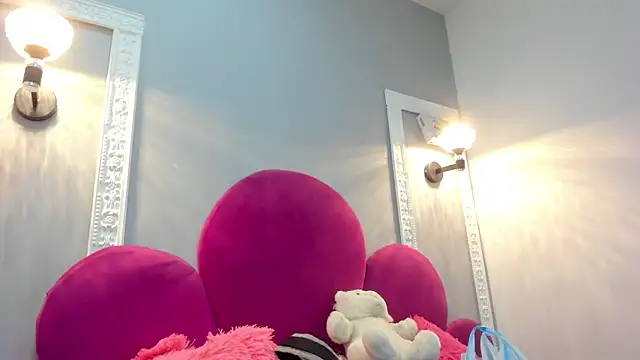 Bonniie 22 online show from 03-19-26, 07:29