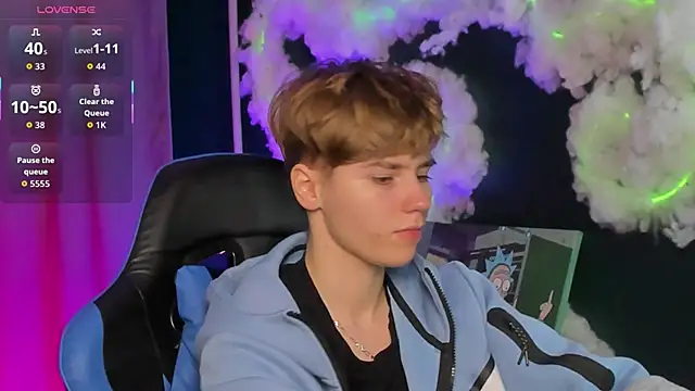 Jean Wilsons online show from 12-15-25, 11:25