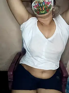 Snapshot of Bagi-Sexy chatting on 03-14-25, 06:39 Bagi-Sexy online show from 03-14-25, 06:39