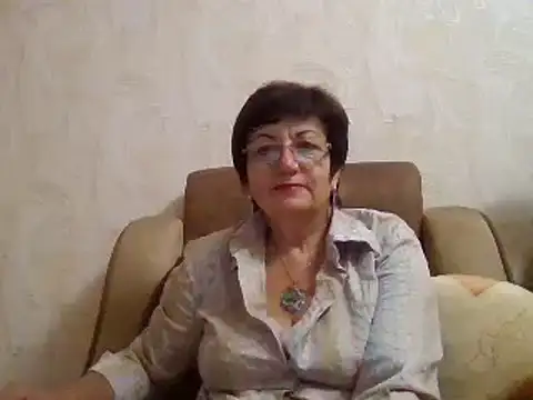 Snapshot of Lota5821 chatting on 09-21-25, 04:19 Lota5821 online show from 09-21-25, 04:19