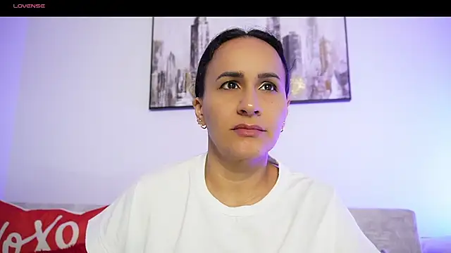 Snapshot of Sara_Charmy chatting on 10-22-25, 11:21 Sara Charmy online show from 10-22-25, 11:21