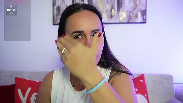 Snapshot of Sara_Charmy chatting on 10-24-25, 12:01 Sara Charmy online show from 10-24-25, 12:01