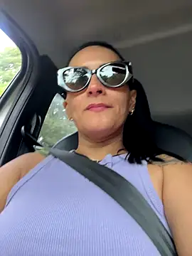 Snapshot of Sara_Charmy chatting on 11-02-25, 09:17 Sara Charmy online show from 11-02-25, 09:17