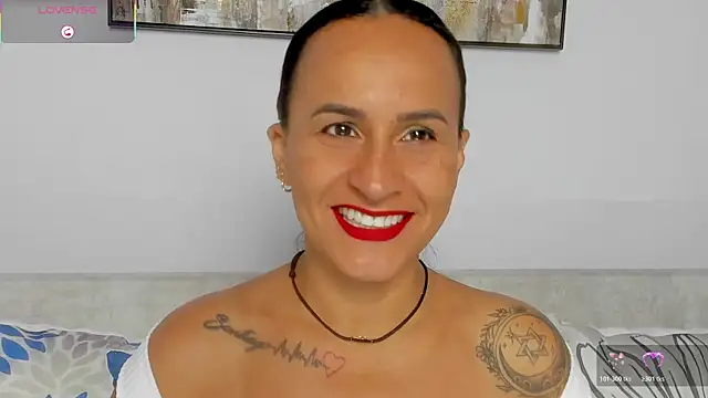 Sara Charmy online show from 04-06-26, 11:44