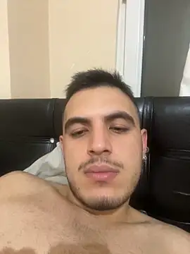 Snapshot of Iamcan_07 chatting on 11-01-25, 10:56 Iamcan 07 online show from 11-01-25, 10:56