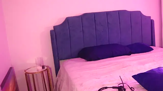 Snapshot of lovelyenigma365 chatting on 03-15-25, 07:09 lovelyenigma365 online show from 03-15-25, 07:09