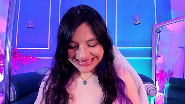 TaraTaylorr online show from 12-05-25, 03:15