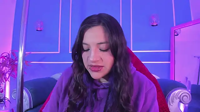 TaraTaylorr online show from 01-18-26, 02:37