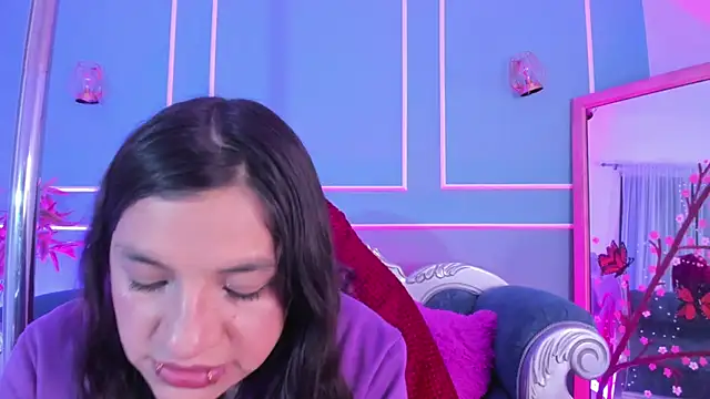 TaraTaylorr online show from 02-13-26, 04:19